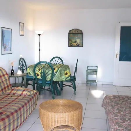 2 Pieces Avec Jardin, Garage Et Piscine A - Fr-1-780-45 * Sainte-Maxime