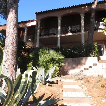 Apartment 2 Pieces Avec Jardin, Garage Et Piscine A - Fr-1-780-45
